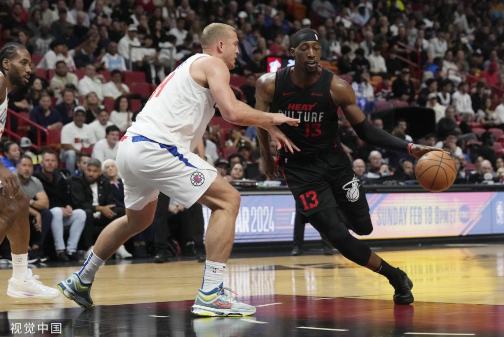 两位名记暗 两位名记暗