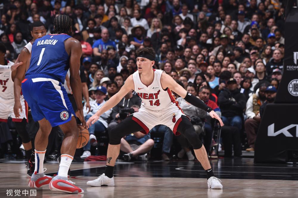 疑增加了两 疑增加了两